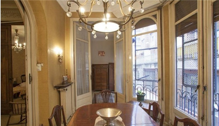 西班牙房产:巴塞罗那富人区朗斯公寓  175万欧