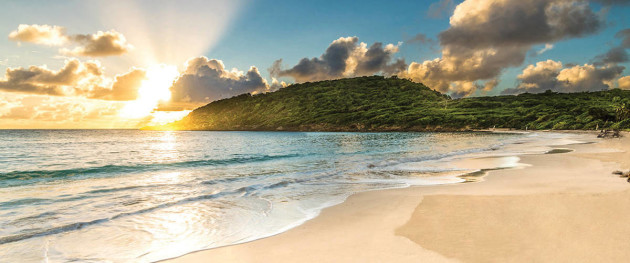 安提瓜半月湾红木度假村酒店将于2021年在加勒比海开设最受期待的度假村