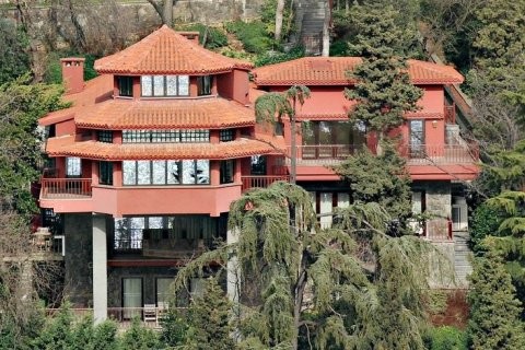 在伊斯坦布尔出售的拉紧埃维-传奇德国建筑师的豪宅别墅