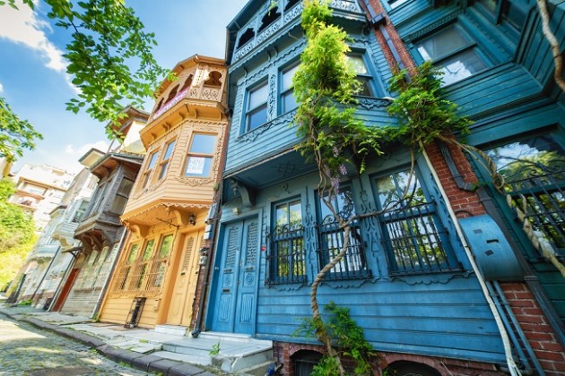土耳其旅游:伊斯坦布尔五颜六色的房子