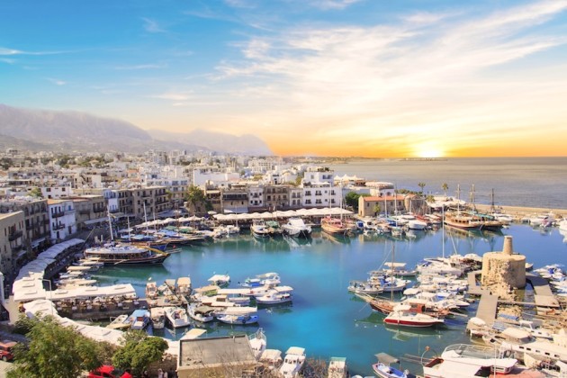 护照还是绿卡？英国和塞浦路斯争夺200万投资
