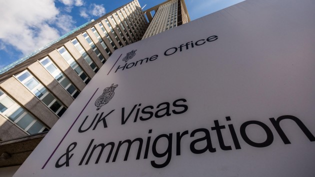 英国内政部推出了新的改进的英国签证和移民在线服务