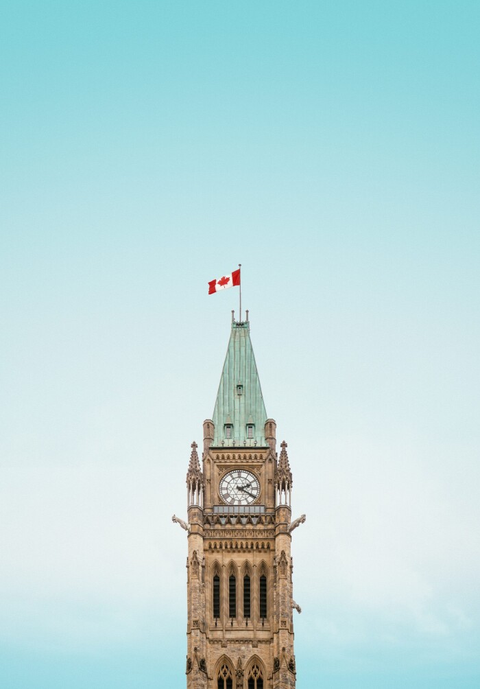 在加拿大将临时签证改为永久签证