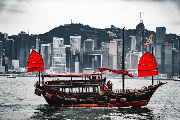 香港永久居民移民加拿大蓬勃发展
