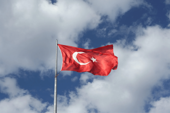 土耳其埃尔多安政府更新了授予土耳其护照公民身份以弥补外汇赤字的条件