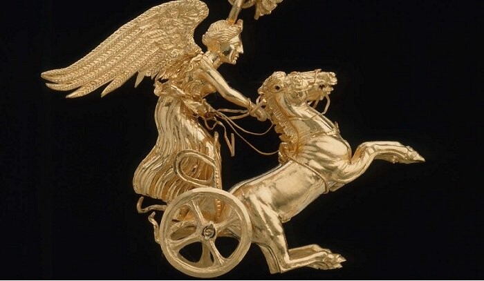 希腊历史文化：精美的古希腊耳环是波士顿博物馆的珍品之一