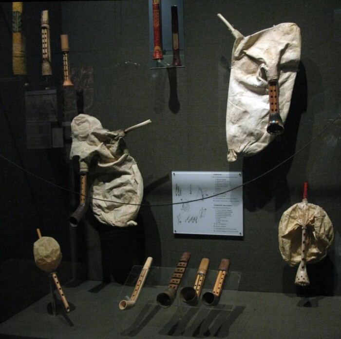 希腊艺术文化：Tsabouna：Mykonos风笛有成为失传艺术的危险