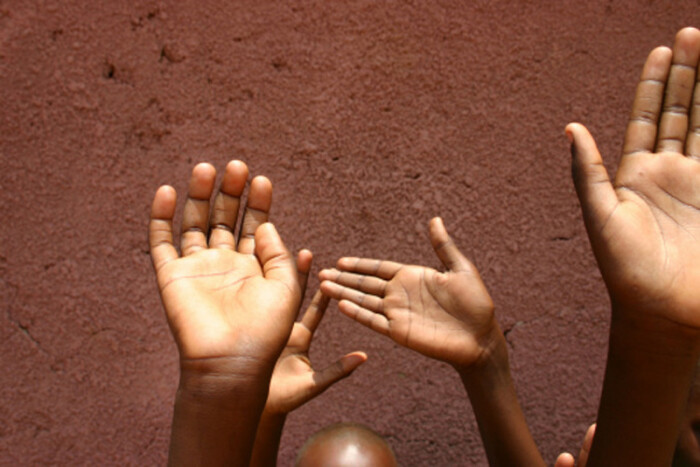 卢旺达移民局：为被驱逐儿童做准备