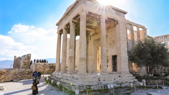 与2019年相比，今年到希腊的法国游客增加了23%