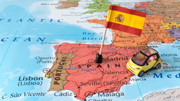 西班牙和爱尔兰之间的旅行：随着新冠肺炎限制措施的下降，恢复到大流行前的水平