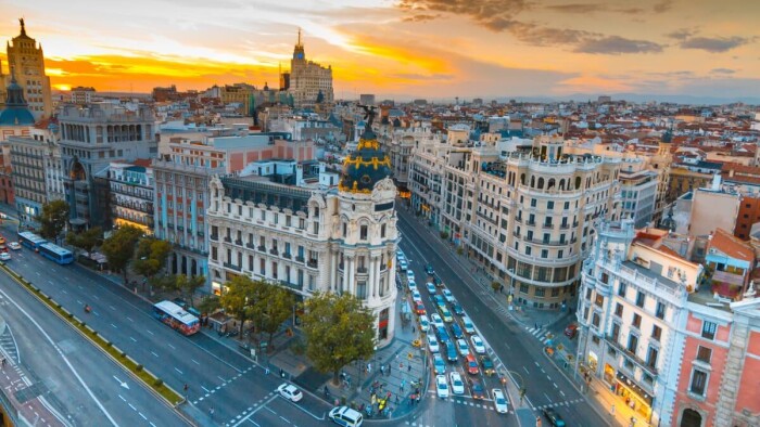 研究显示，西班牙20个大城市的短期住宿激增