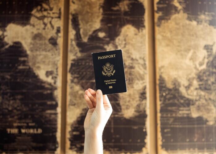 哪种护照免签国家最多，最适合全球旅行？