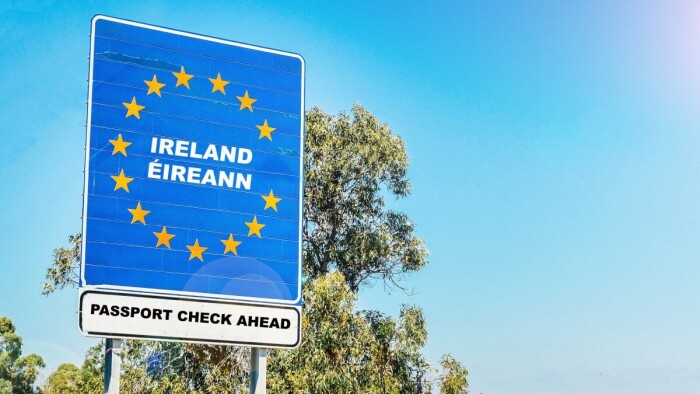 爱尔兰部长表示，爱尔兰应准备在2023年接收超过80000名移民