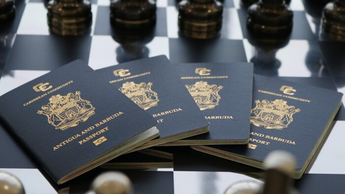 加勒比海护照公民身份如何申请欧洲移民签证？