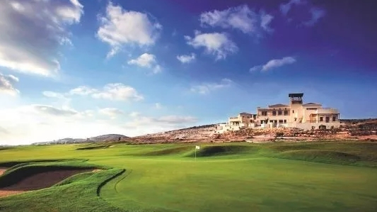 挥杆爱神岛：塞浦路斯四大高尔夫球场，你体验过吗？                                 