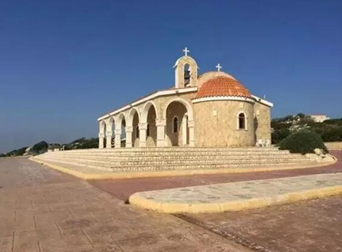 塞浦路斯阿依纳帕城的老教堂                                 