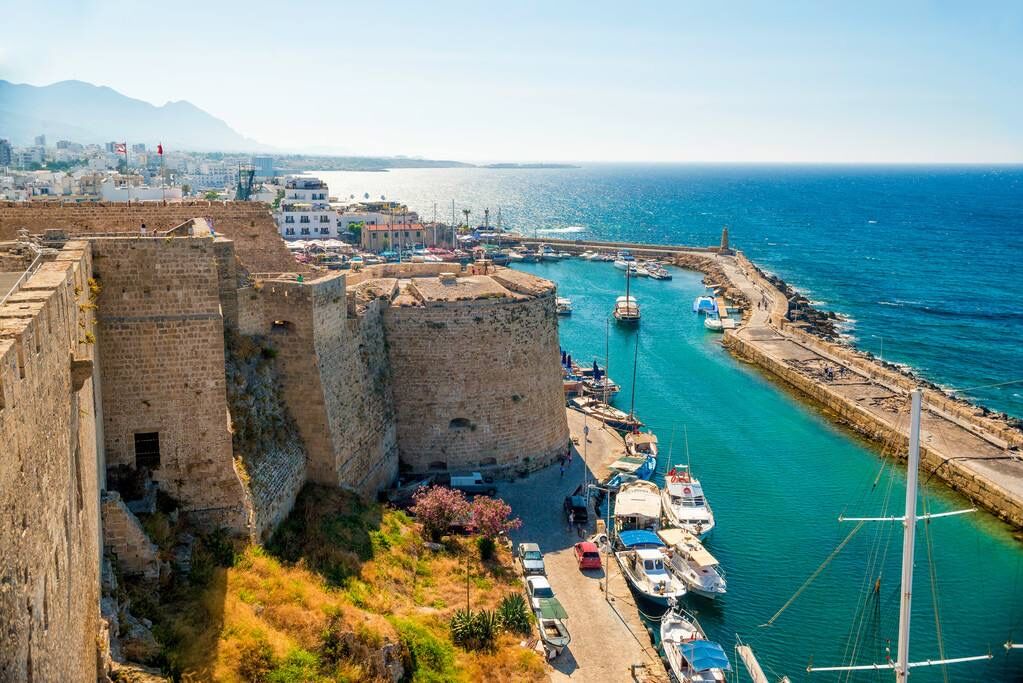移民塞浦路斯咨询  申请前是否需要学习语言