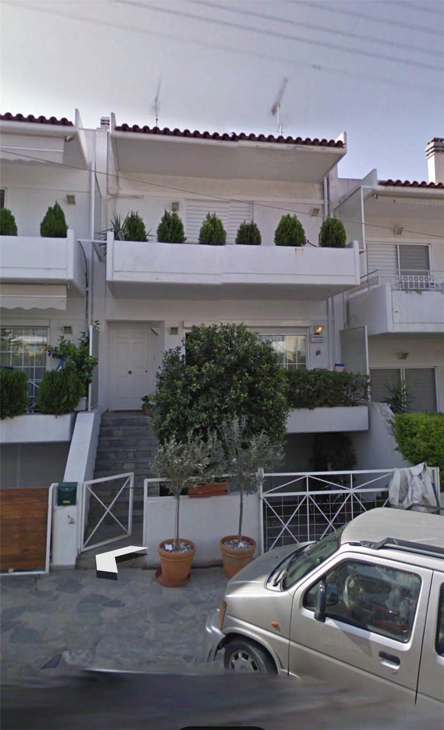 希腊雅典南部Voula区高端别墅：3层4房