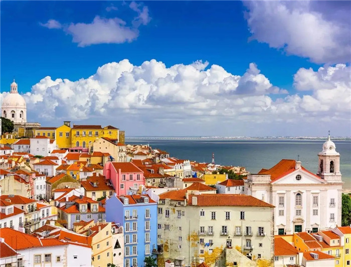 外国人在葡萄牙里斯本生活、买房、移民、教育指南