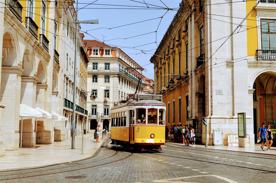 葡萄牙黄金签证如何改变全球投资者的游戏规则？