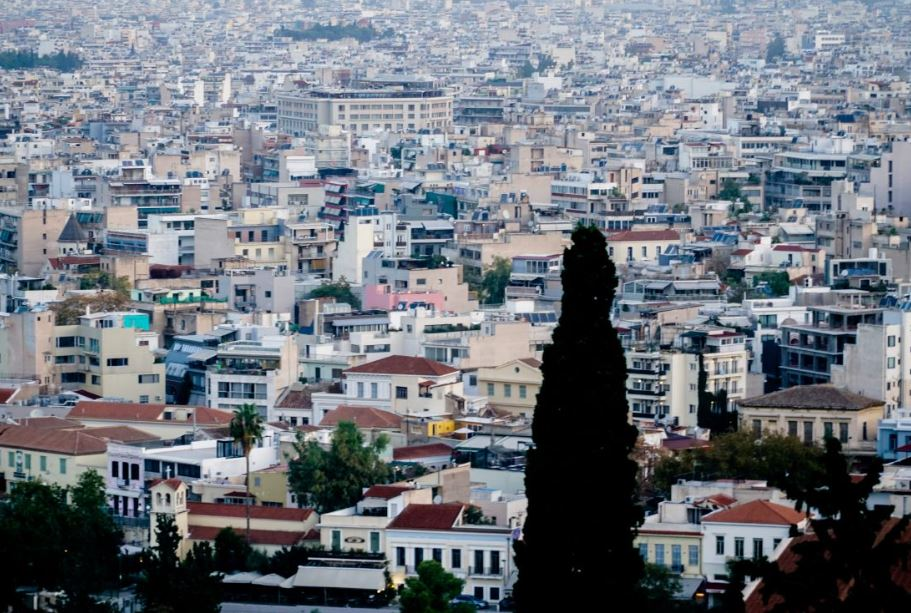 希腊短期租赁拉高租金，改变城市人们生活
